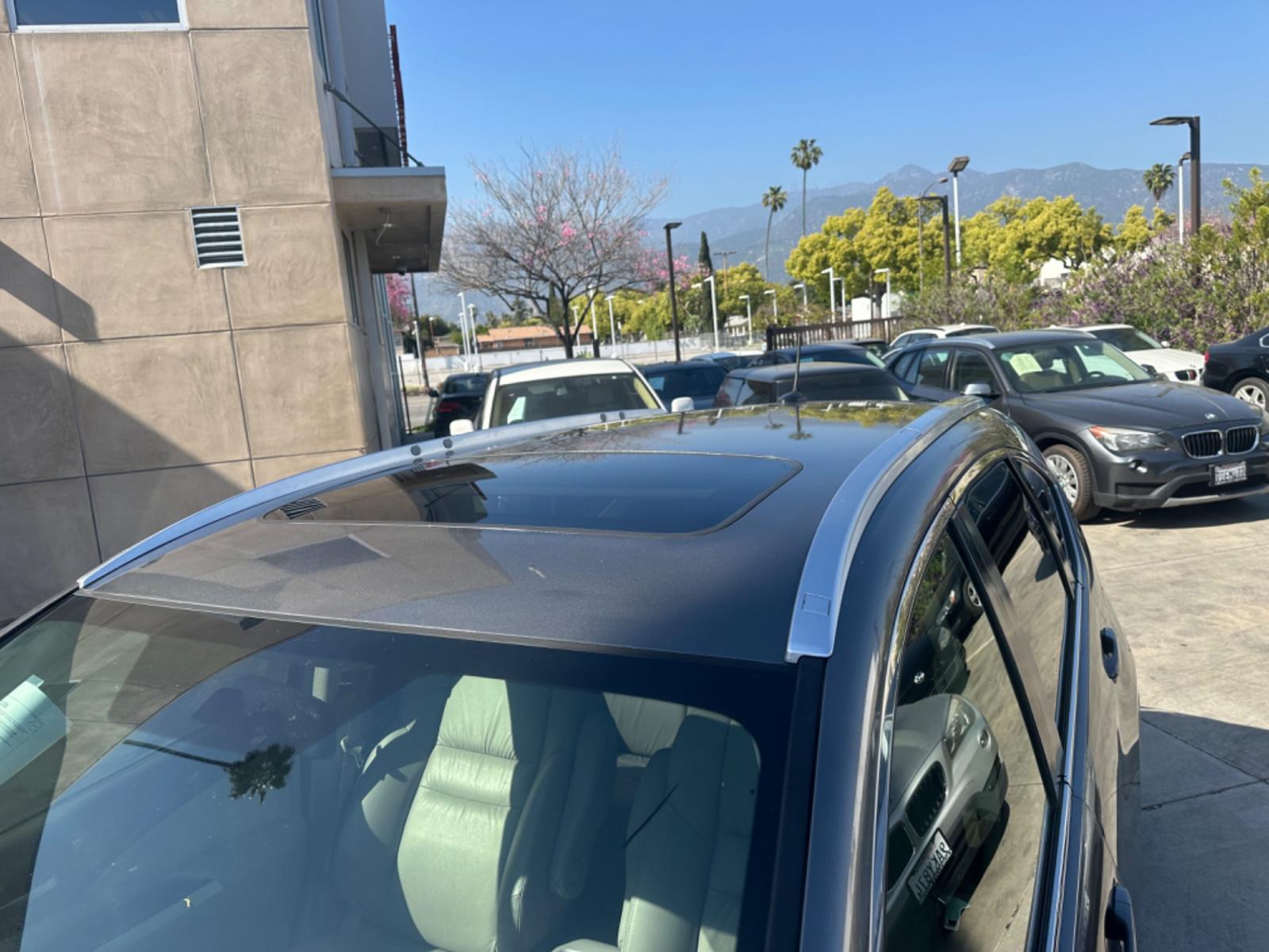 2012 Gray /Gray Honda CR-V LEATHER (2HKRM3H74CH) with an 4 Cylinder engine, Automatic transmission, located at 30 S. Berkeley Avenue, Pasadena, CA, 91107, (626) 248-7567, 34.145447, -118.109398 - Photo #28